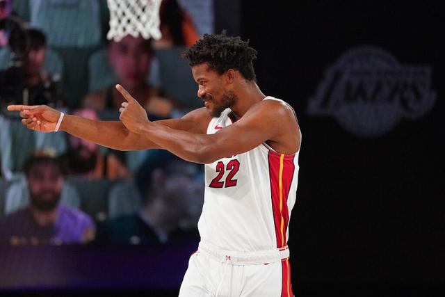 惨败日本队后，中国男篮反思与争议不断